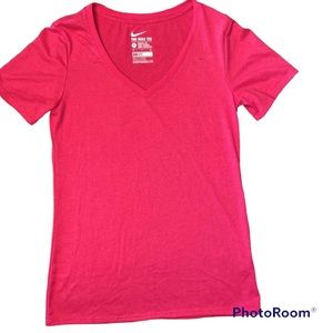 Women’s Nike Dri-Fit Tee Size S